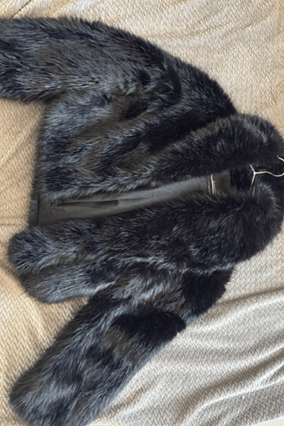 Black Faux Fur Bolero Jacket by Stradivarius — pre-loved on Thrifted.mt