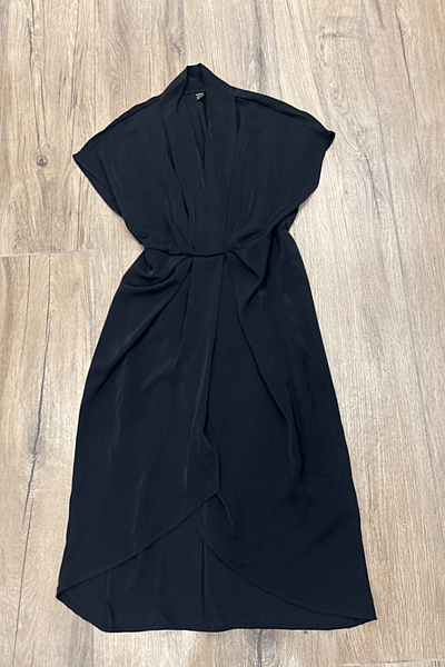 Elegant Black Sleeveless Midi Dress by Shein — pre-loved on Thrifted.mt