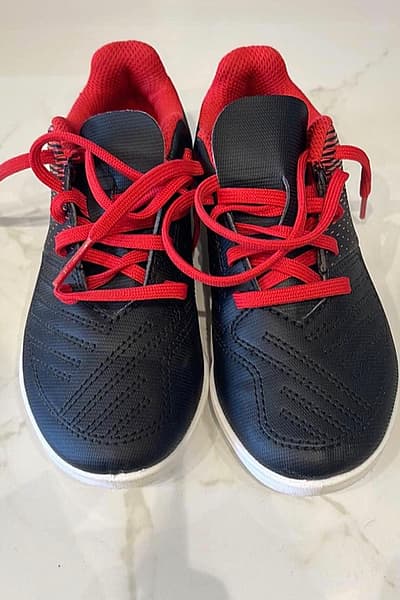 Football Shoes — pre-loved on Thrifted.mt