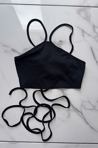 Black Halter Neck Ribbed Crop Top — pre-loved on Thrifted.mt