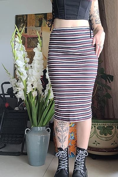 Midi striped Caliliope skirt by Calliope — pre-loved on Thrifted.mt