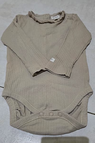 Newbie Long Sleeve Ribbed Baby Bodysuit by Newbie — pre-loved on Thrifted.mt