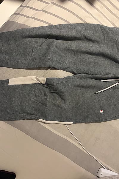 Champion Grey White Joggers by Champion — pre-loved on Thrifted.mt