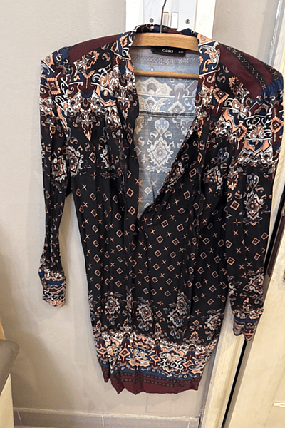 Oasis Printed Long Sleeve Dress by Oasis — pre-loved on Thrifted.mt