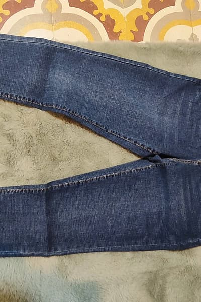 Jeans — pre-loved on Thrifted.mt