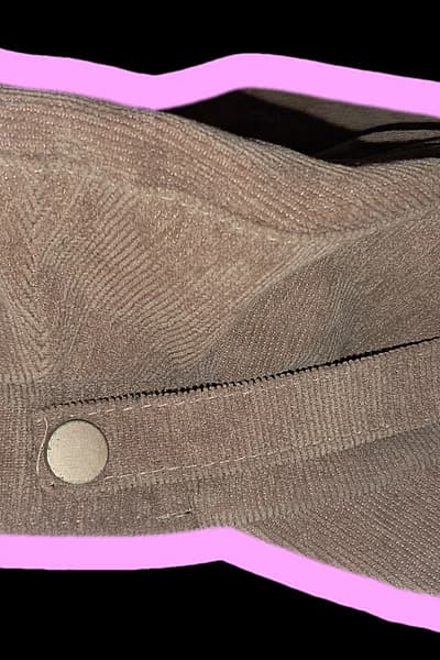 New Look Brown Corduroy Baker Boy Hat / Fiddler Cap — pre-loved on Thrifted.mt