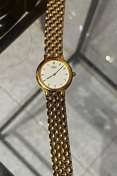 Elegant Gold Tone Seiko Watch by Seiko — pre-loved on Thrifted.mt