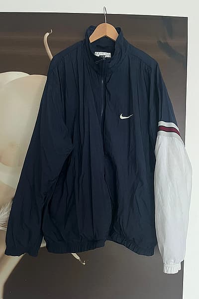 Nike Vintage Colourblock Windbreaker Jacket by Nike — pre-loved on Thrifted.mt