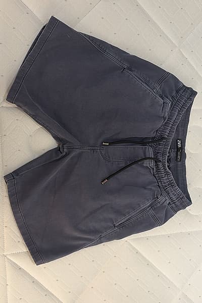 Pantalones cortos informales con cordón de Zara by Zara — pre-loved on Thrifted.mt