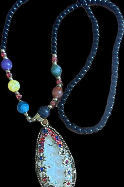 Boho Beaded Chakra Pendant Necklace — pre-loved on Thrifted.mt