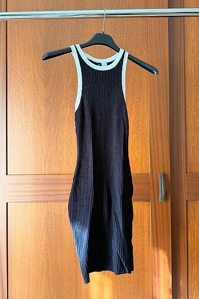 H&M Black-White Halter Dress — pre-loved on Thrifted.mt