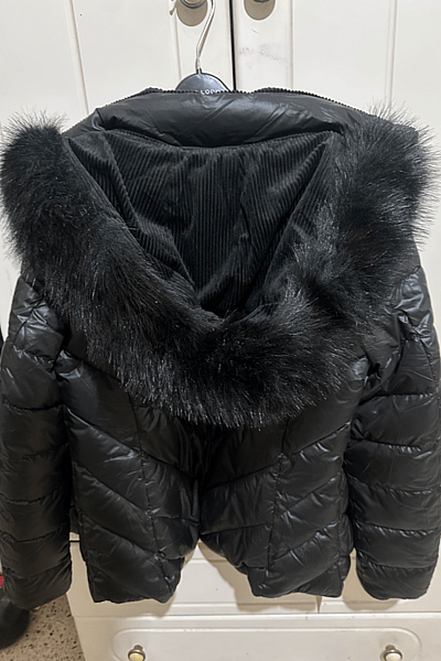 Reversible Black Hooded Faux Fur Jacket — pre-loved on Thrifted.mt