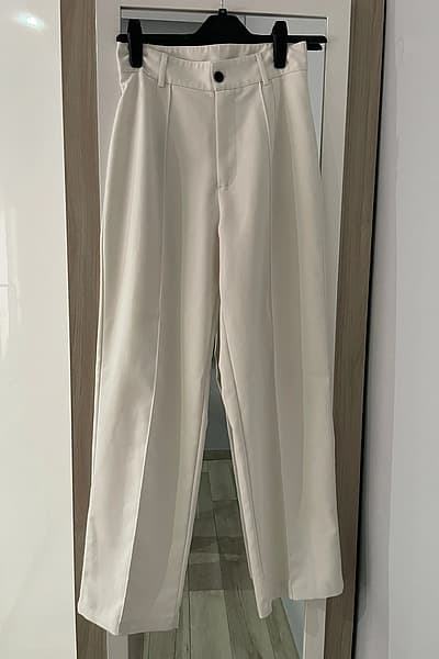 White Tailored Trousers by Shein — pre-loved on Thrifted.mt