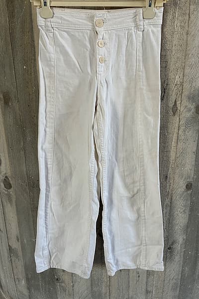 Zara White button-front trousers by Zara — pre-loved on Thrifted.mt