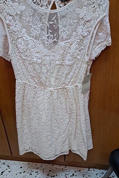 Zara White lace mini dress with tags — pre-loved on Thrifted.mt