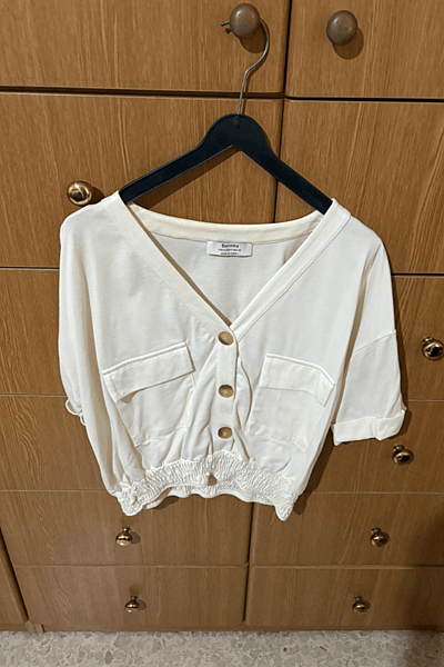Bershka Cream Cropped Blouse — pre-loved on Thrifted.mt