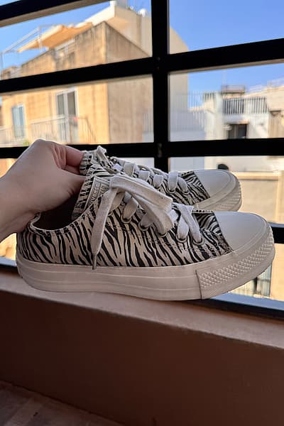 Converse Zebra Print Sneakers by Converse — pre-loved on Thrifted.mt