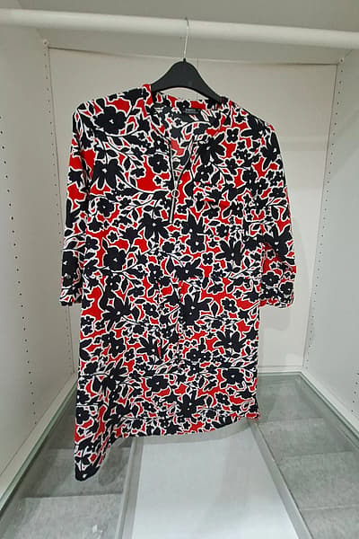 Papaya Patterned Zip-Neck dress by Papaya — pre-loved on Thrifted.mt