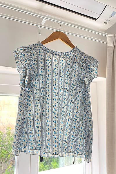 Zara Trafaluc Floral Print Blouse (L but size like M) by Zara Trafaluc — pre-loved on Thrifted.mt