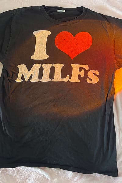Black Graphic Slogan T-shirt — pre-loved on Thrifted.mt