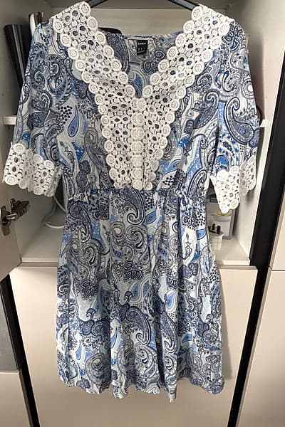 Blue paisley lace trim dress by SHEIN — pre-loved on Thrifted.mt