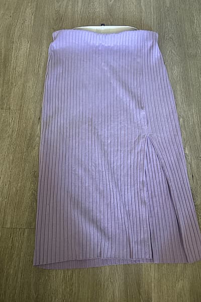 Lilac Ribbed Midi Skirt — pre-loved on Thrifted.mt