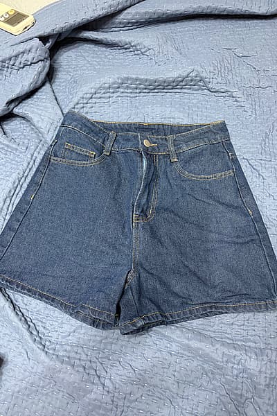 Classic blue denim shorts by SHEIN — pre-loved on Thrifted.mt