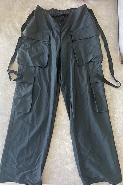 Black Utility Cargo Trousers — pre-loved on Thrifted.mt