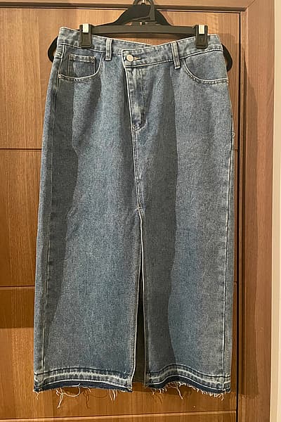 Blue Denim Midi Skirt — pre-loved on Thrifted.mt