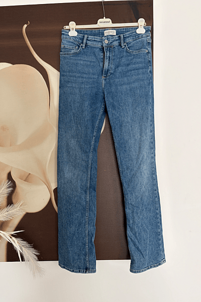 AllSaints Haldan Straight Leg Jeans by AllSaints — pre-loved on Thrifted.mt