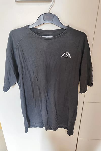 Black top — pre-loved on Thrifted.mt