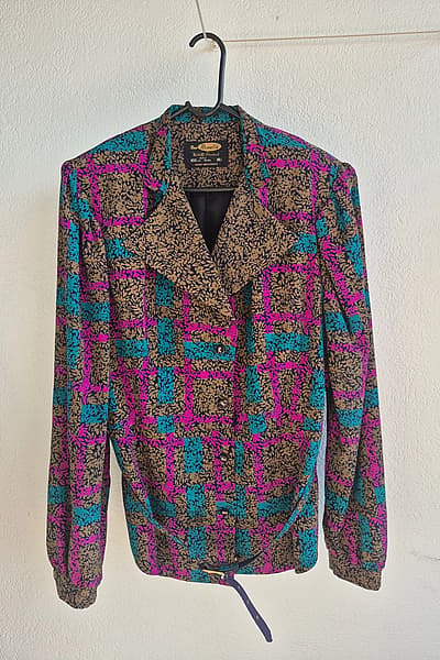 Vintage floral belted button shirt by New Ramelle — pre-loved on Thrifted.mt