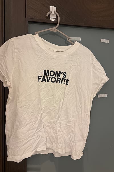 White graphic print cotton tee by Zara — pre-loved on Thrifted.mt