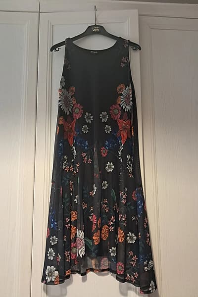 Desigual floral mesh overlay dress by Desigual — pre-loved on Thrifted.mt
