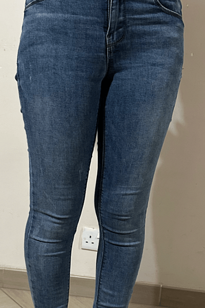 Denim Co Skinny Blue Jeans by Denim Co. — pre-loved on Thrifted.mt