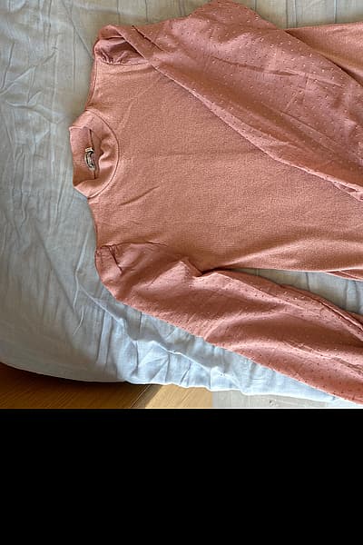 Pink Textured Long Sleeve Top by Stradivarius — pre-loved on Thrifted.mt