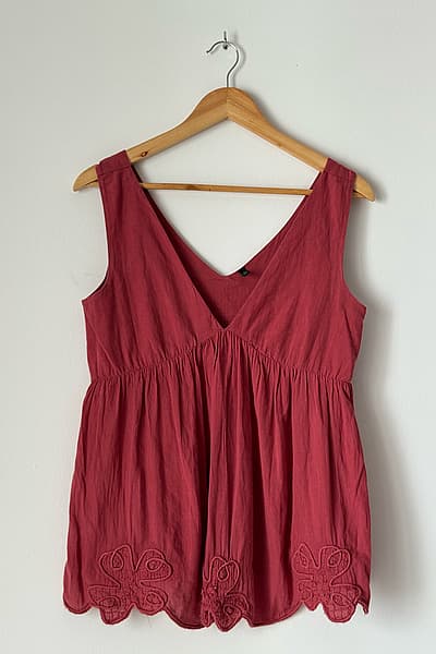 Benetton Babydoll V-Neck Top by United colours of Benetton — pre-loved on Thrifted.mt