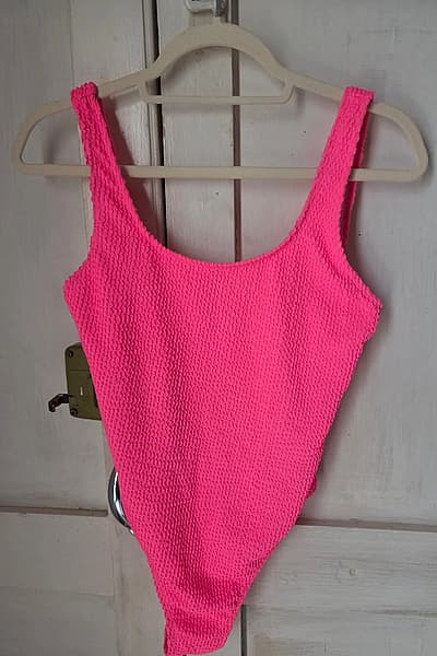 Neon pink textured swimsuit by Temu — pre-loved on Thrifted.mt