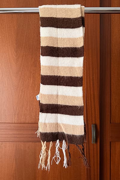 White-Brown Scarf — pre-loved on Thrifted.mt