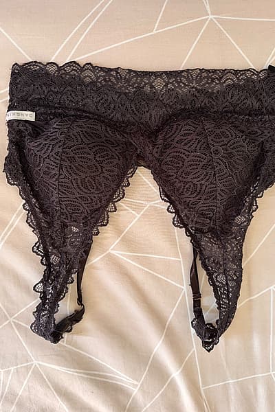 Danskin Lace Bralette by Danskin — pre-loved on Thrifted.mt