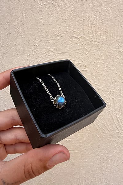 Labradorite 925 Sterling Silver Pendant Necklace — pre-loved on Thrifted.mt