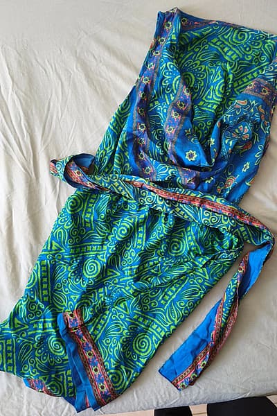 Blue Green Paisley Wrap Dress by Unknown — pre-loved on Thrifted.mt