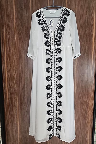 White Embroidered Floral Maxi Dress by Sage & Vicky — pre-loved on Thrifted.mt