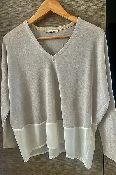 Zara V-Neck Batwing Top by ZARA — pre-loved on Thrifted.mt