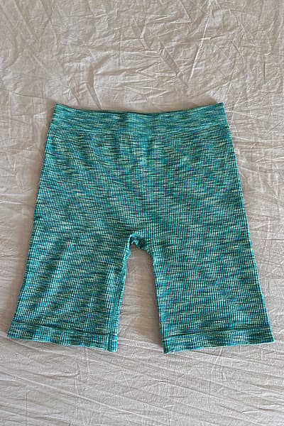 Seamless Ribbed Cycling Shorts by Forever 21 — pre-loved on Thrifted.mt