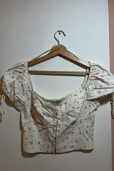 Floral Print Puff Sleeve Corset Top by DON'T CALL ME Jennifer — pre-loved on Thrifted.mt