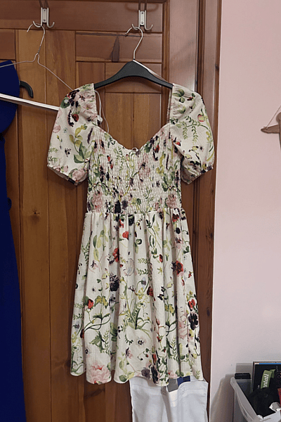 Floral Smocked Puff Sleeve Dress by H&M — pre-loved on Thrifted.mt