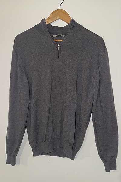 Ingram Grey Quarter Zip Jumper by Ingram — pre-loved on Thrifted.mt