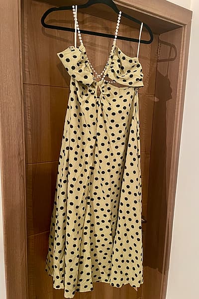 Polka dot pearl strap dress by SHEIN — pre-loved on Thrifted.mt