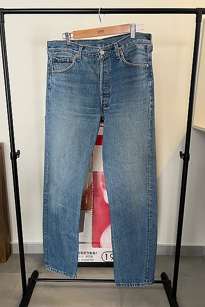 Levi’s 501 – Vintage Straight Jeans | Light Blue | W34 L34 | Made in UK — pre-loved on Thrifted.mt
